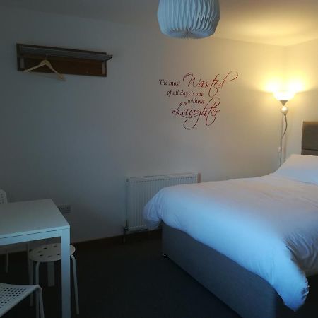 Mcmillan House Studio Apartments Йорк Екстер'єр фото