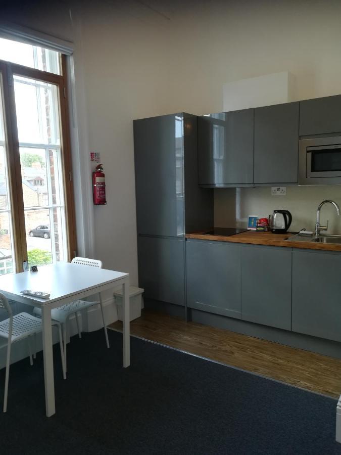 Mcmillan House Studio Apartments Йорк Екстер'єр фото
